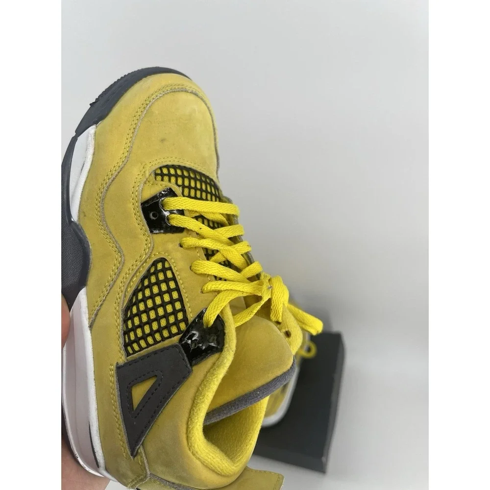 Size 2Y US -‎ Air Jordan 4 Retro Tour Yellow Boys